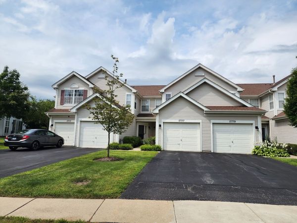 17777 W Braewick Road , Gurnee, IL 60031
