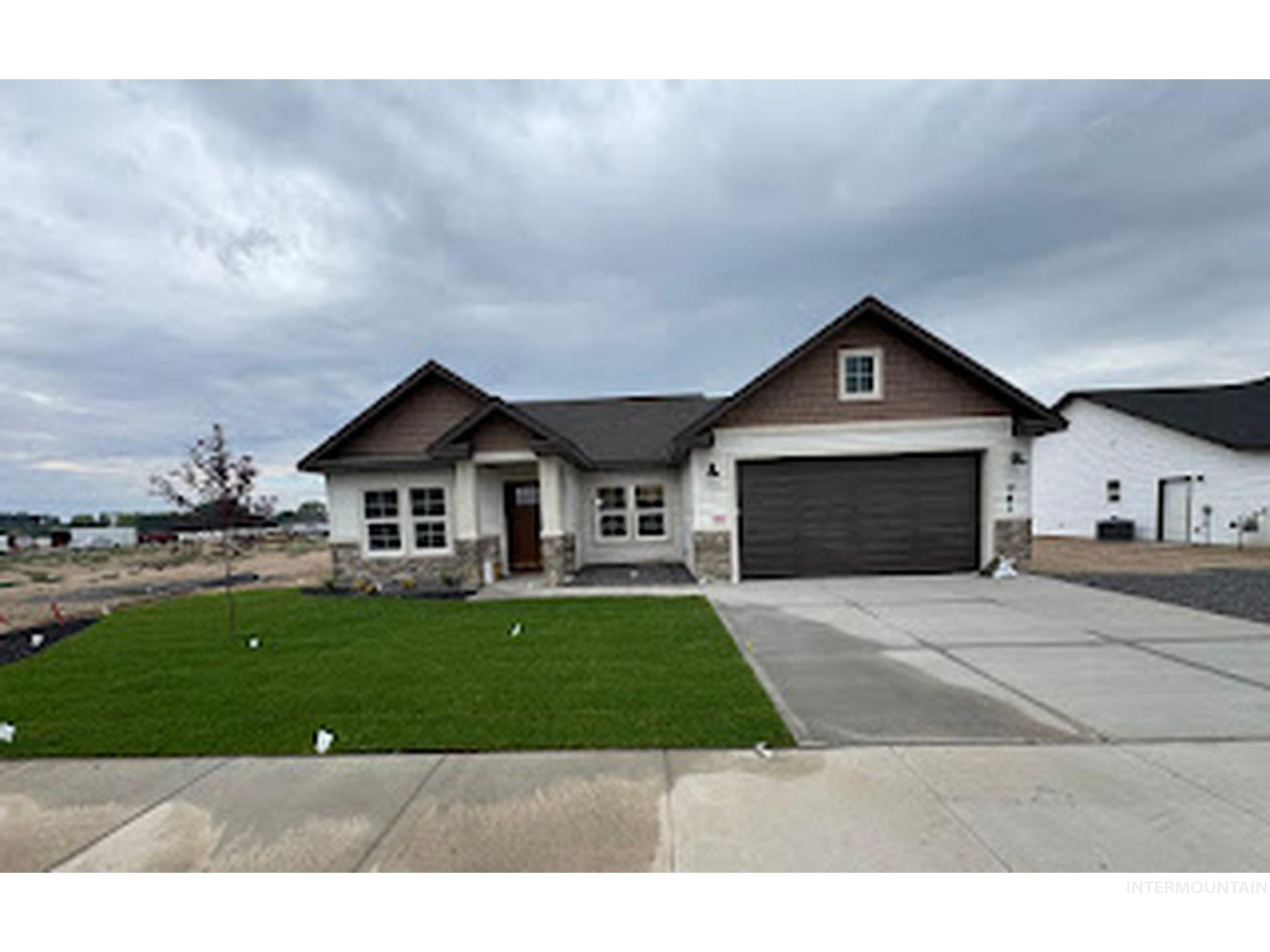 963 Tunnel St, Twin Falls, ID 83301 Main Photo