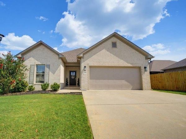 27 Joel Lane, Maumelle, AR 72113