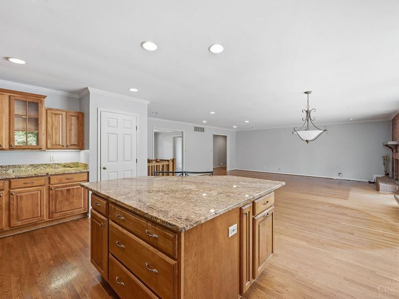 4305 Berryhill Lane, Blue Ash, OH 45242 Photo 24