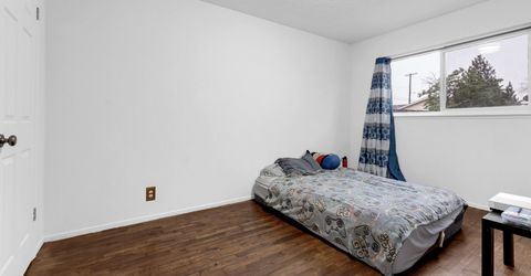 201 Gault Way, Sparks, NV 89431 Photo