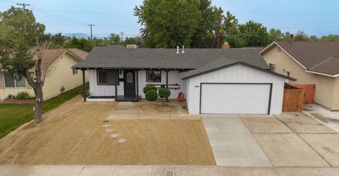201 Gault Way, Sparks, NV 89431 Photo