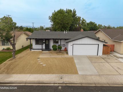 201 Gault Way, Sparks, NV 89431 Photo