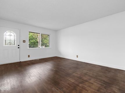 201 Gault Way, Sparks, NV 89431 Photo