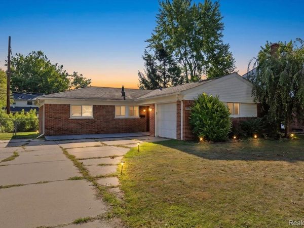 23050 Glenmoor Heights , Farmington Hills, Mi 48336