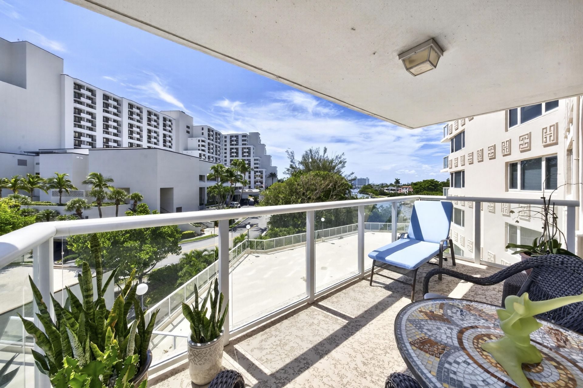 3000 Holiday Drive, Unit 502, Fort Lauderdale, FL 33316 Photo