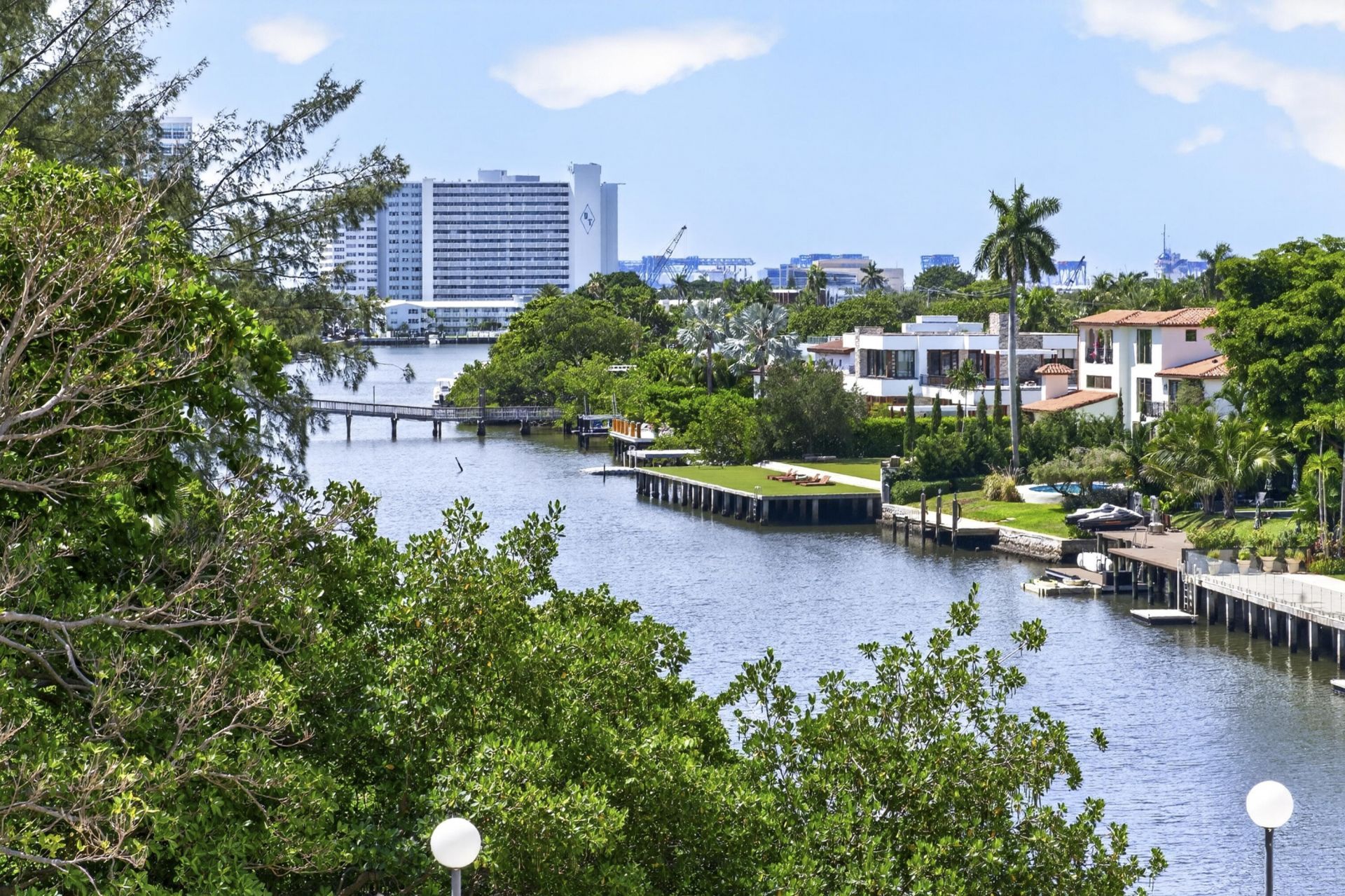 3000 Holiday Drive, Unit 502, Fort Lauderdale, FL 33316 Photo