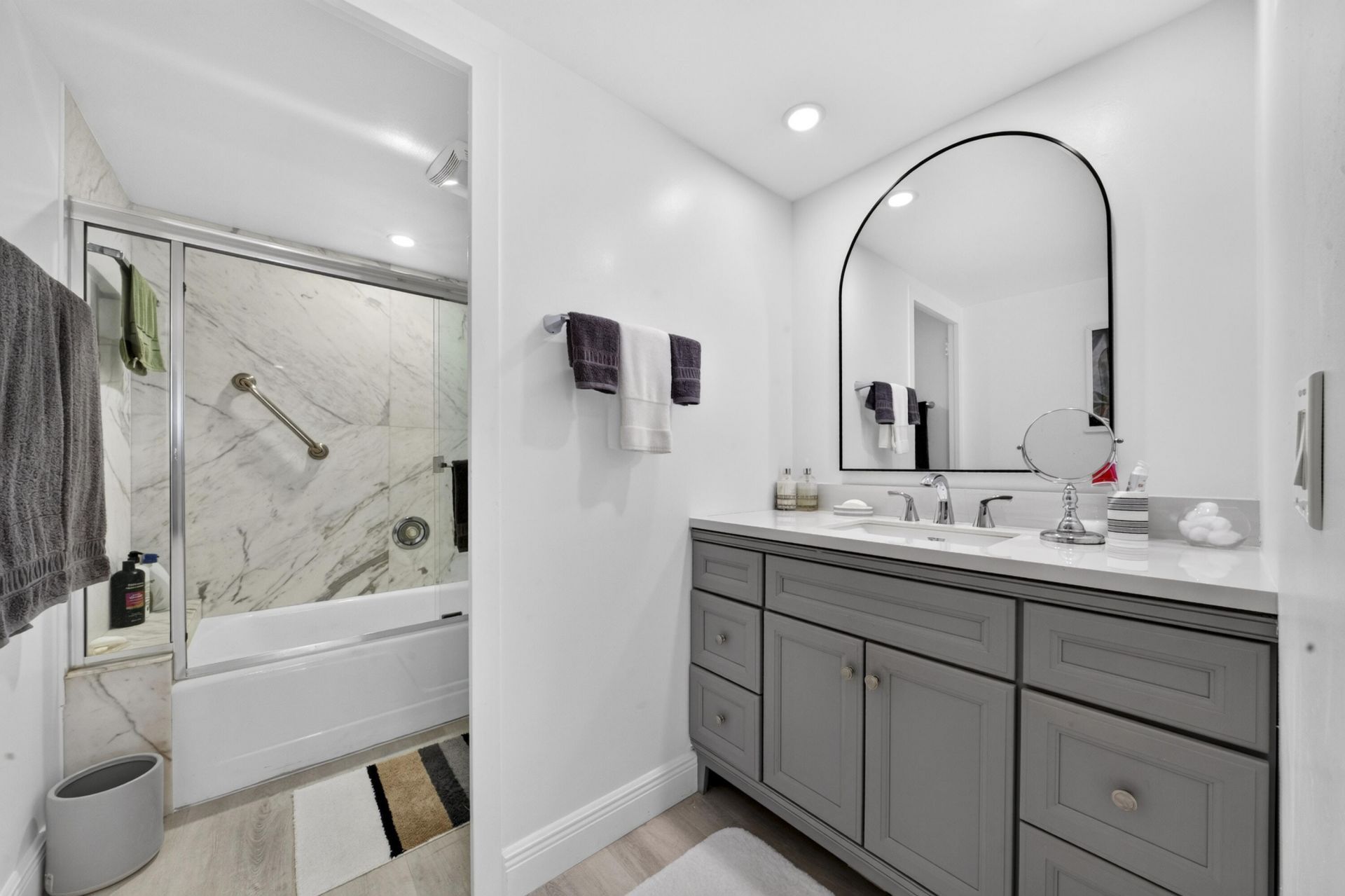3000 Holiday Drive, Unit 502, Fort Lauderdale, FL 33316 Photo