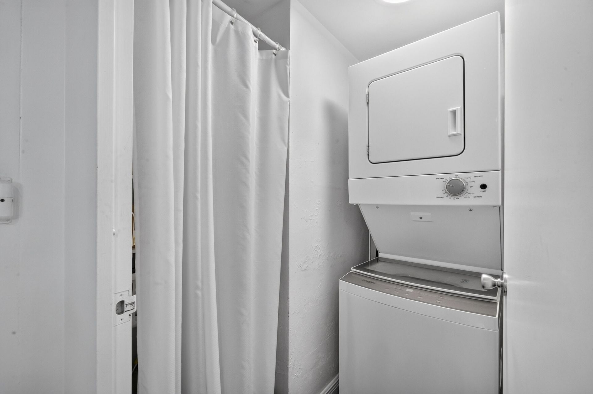 3000 Holiday Drive, Unit 502, Fort Lauderdale, FL 33316 Photo