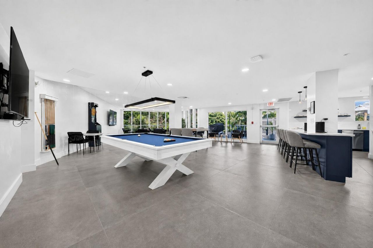 3000 Holiday Drive, Unit 502, Fort Lauderdale, FL 33316 Photo