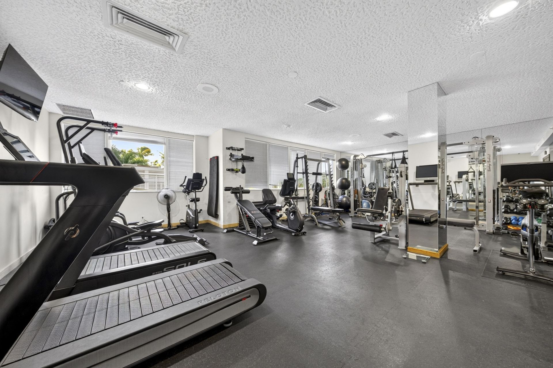 3000 Holiday Drive, Unit 502, Fort Lauderdale, FL 33316 Photo
