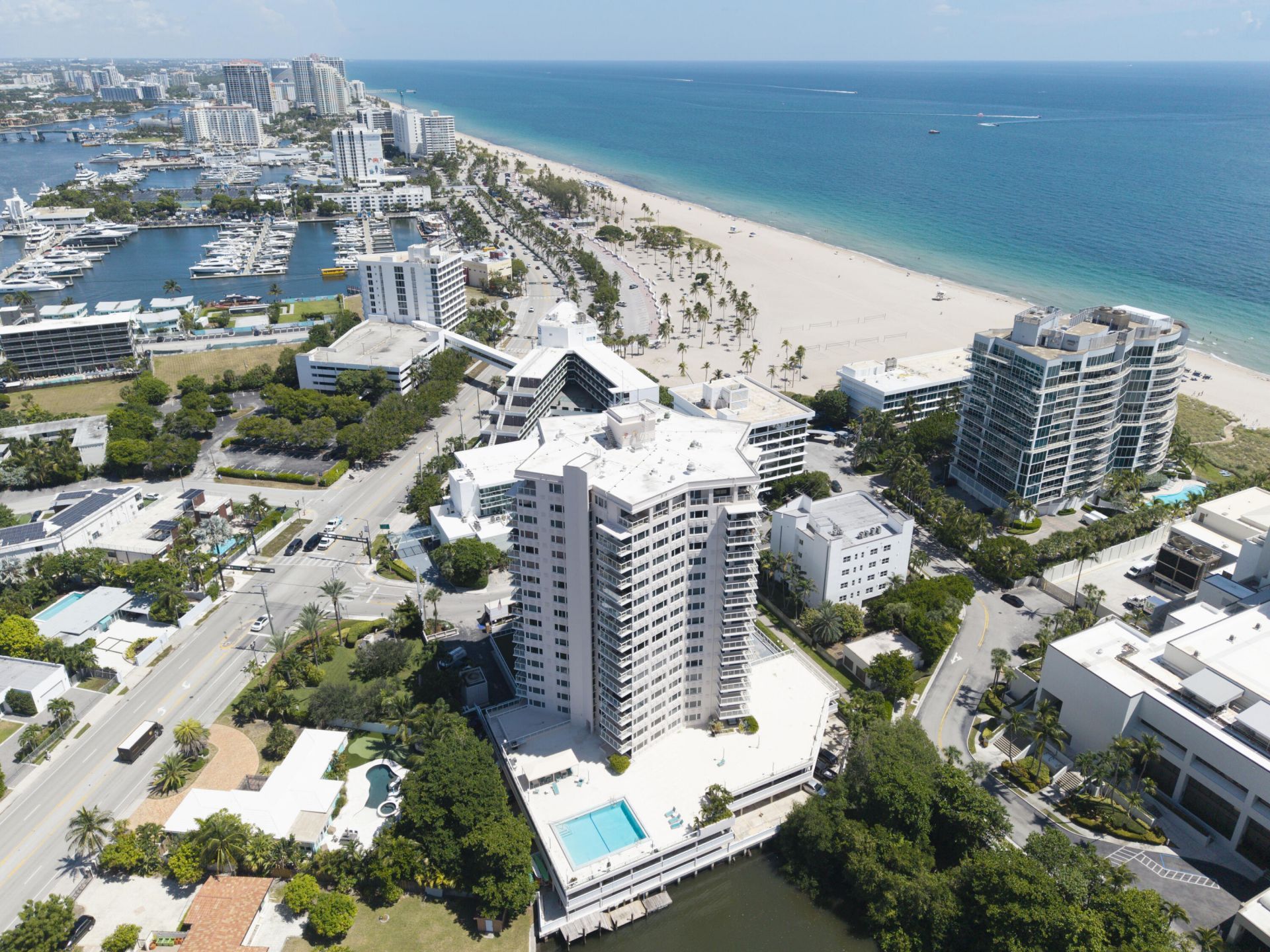 3000 Holiday Drive, Unit 502, Fort Lauderdale, FL 33316 Photo