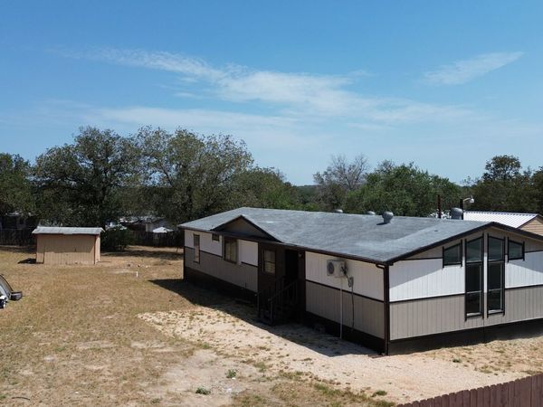 108 VILLA RIDGE DR, Poteet, TX 78065