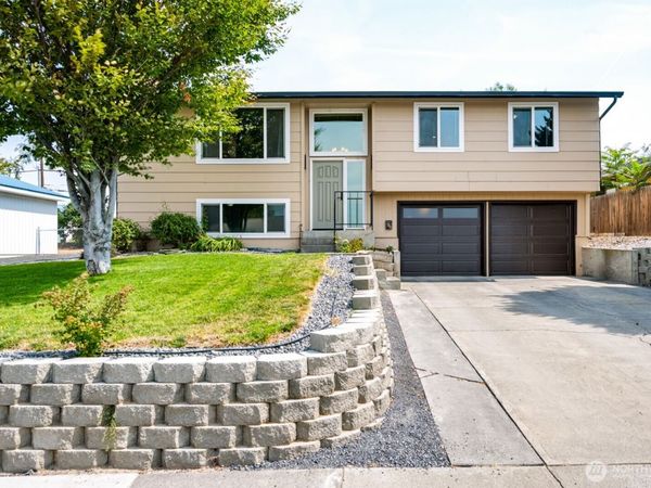 1213 S Skyline Drive , Moses Lake, WA 98837