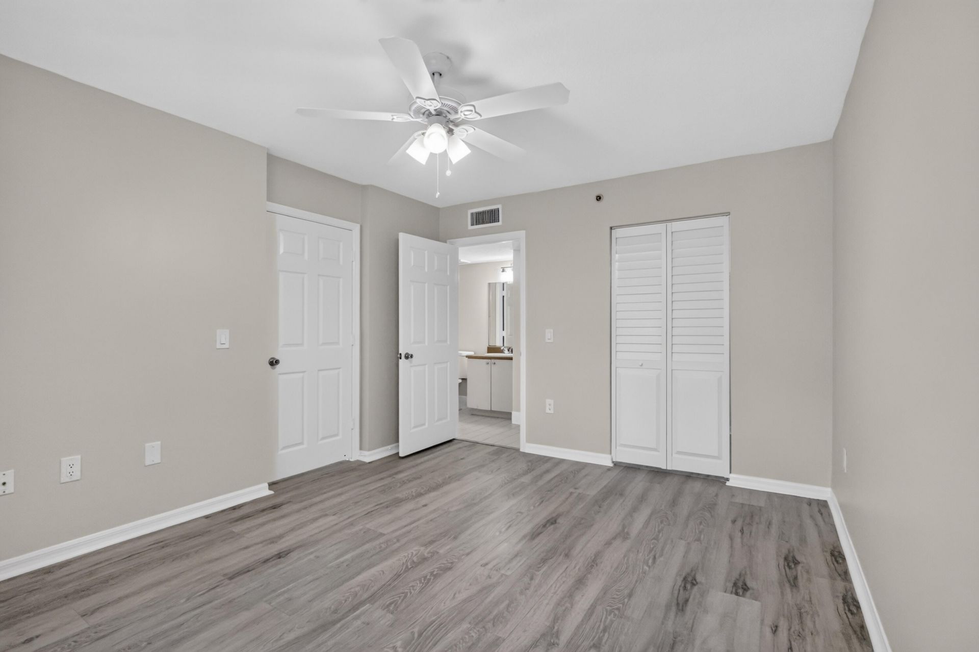 4271 San Marino Boulevard, Unit 201, West Palm Beach, FL 33409 Photo