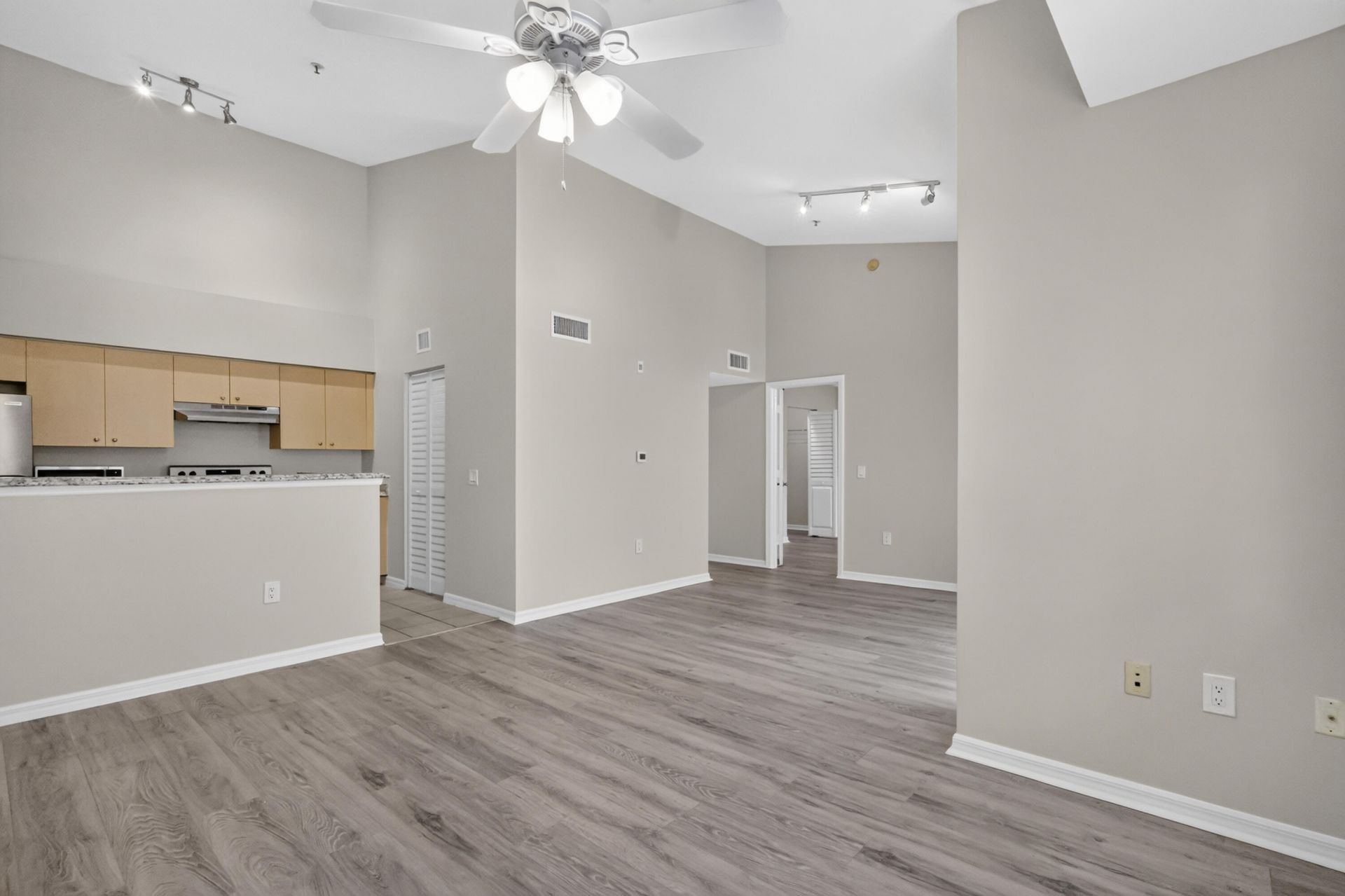 4271 San Marino Boulevard, Unit 201, West Palm Beach, FL 33409 Photo