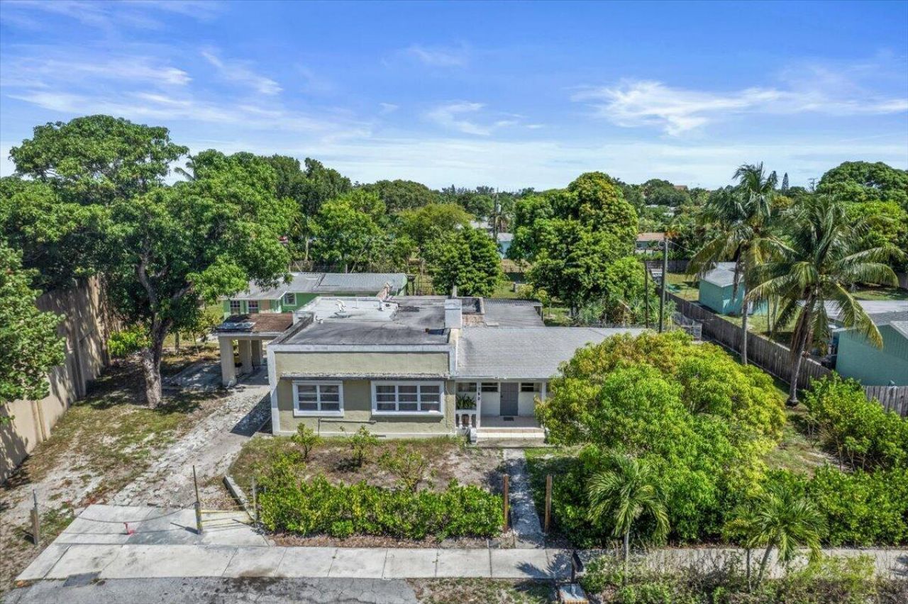 1740 11th Avenue N, Lake Worth Beach, FL 33460 Photo
