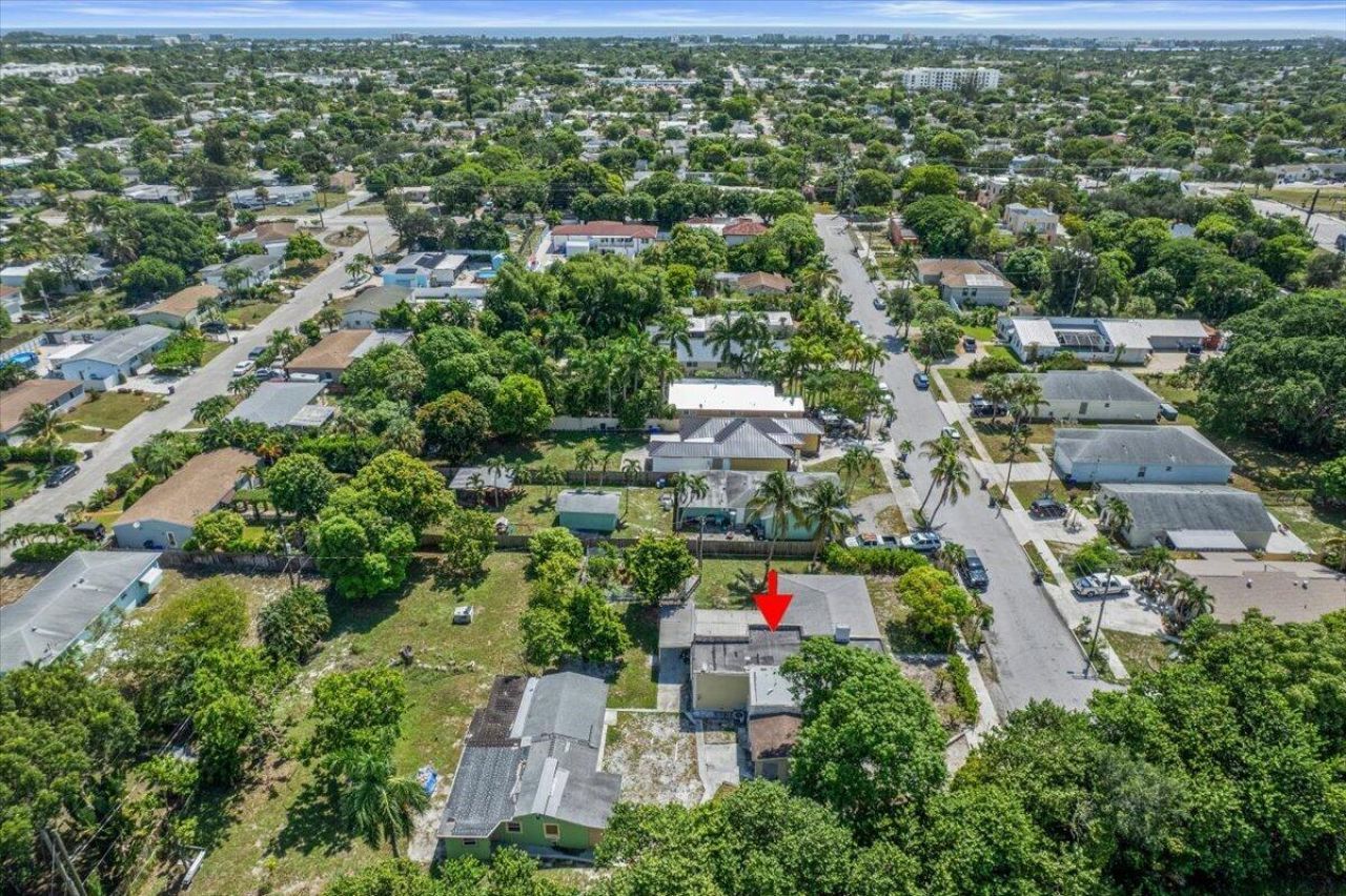 1740 11th Avenue N, Lake Worth Beach, FL 33460 Photo