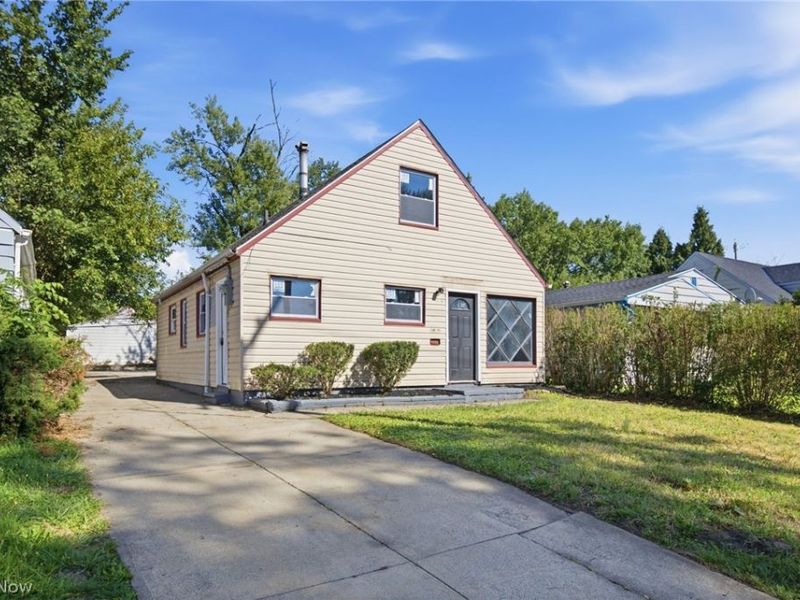 4469 E 154th Street, Cleveland, OH 44128 Photo 3