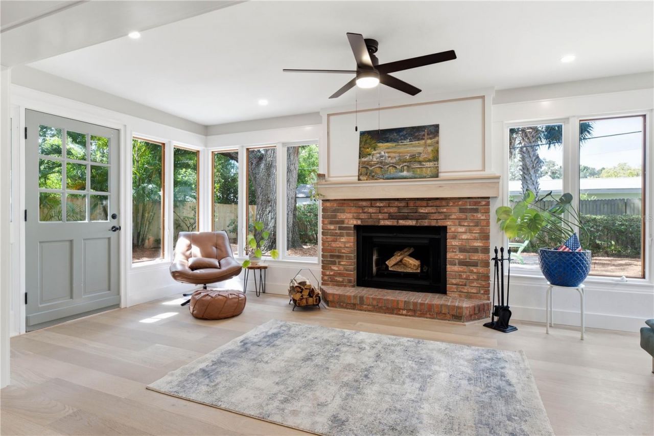 2218 Hennesen Drive, Clearwater, FL 33764 Photo