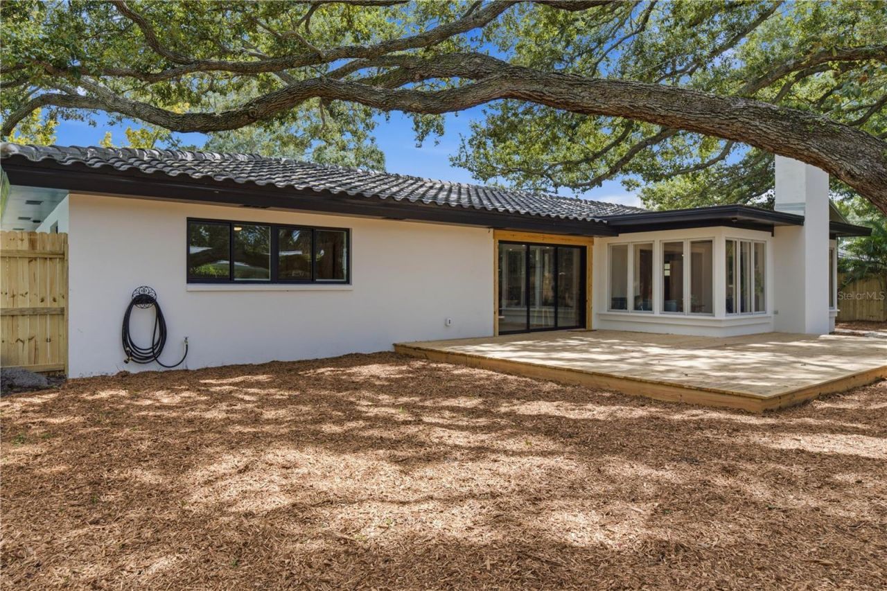 2218 Hennesen Drive, Clearwater, FL 33764 Photo