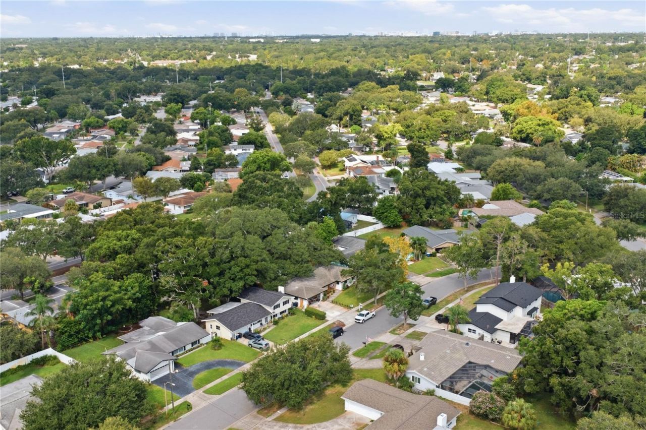 2218 Hennesen Drive, Clearwater, FL 33764 Photo