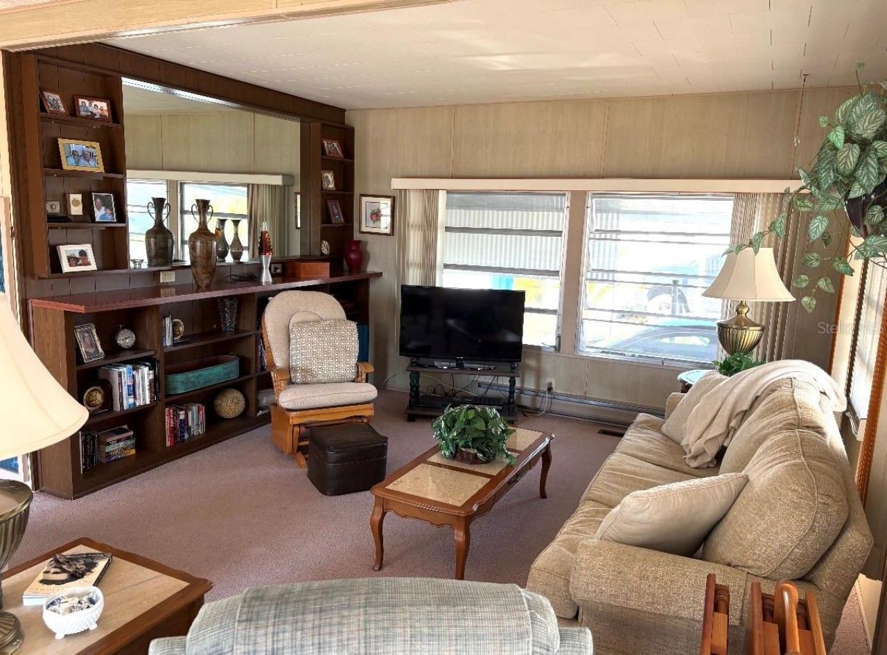 5037 9th Street W, Bradenton, FL 34207 Photo