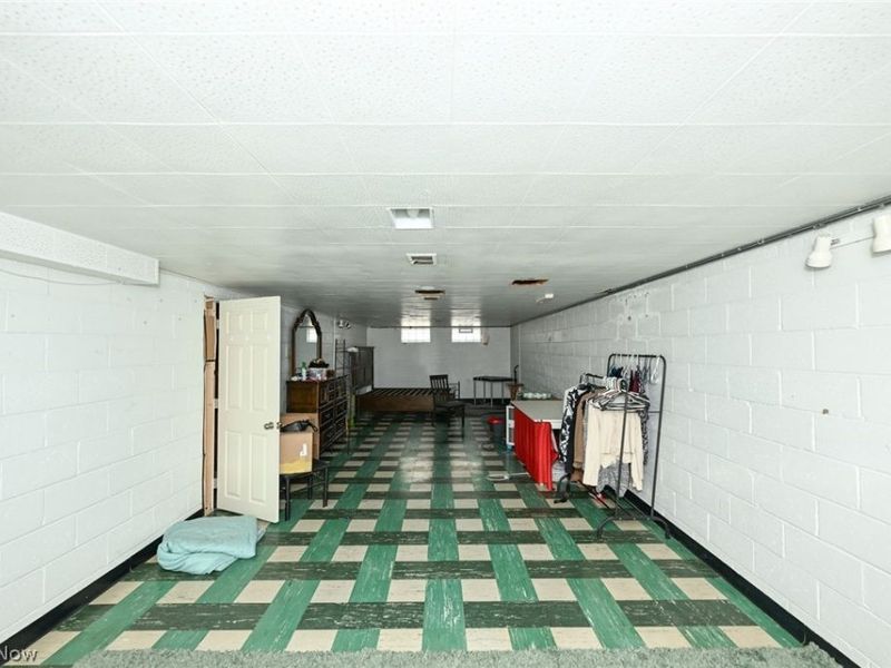 6290 Mandalay Drive, Parma Heights, OH 44130 Photo 14