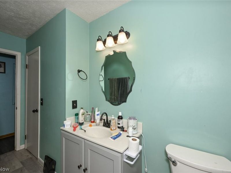6290 Mandalay Drive, Parma Heights, OH 44130 Photo 8