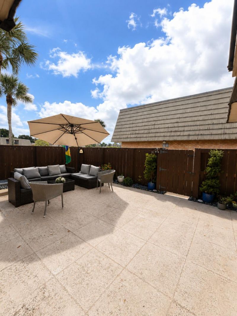 4207 42nd Way, West Palm Beach, FL 33407 Photo