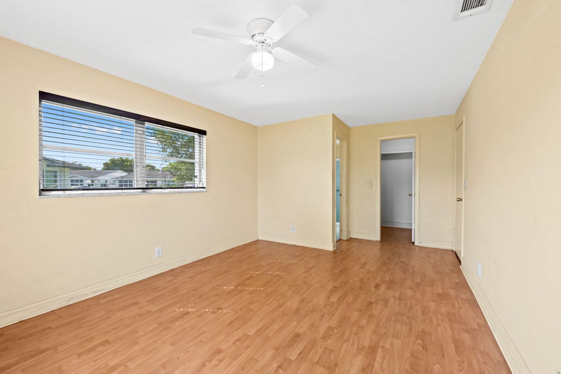 8711 NW 10th Street, Unit D101, Plantation, FL 33322 Photo