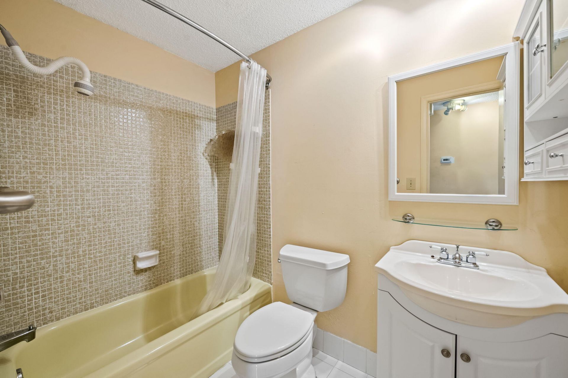 8711 NW 10th Street, Unit D101, Plantation, FL 33322 Photo
