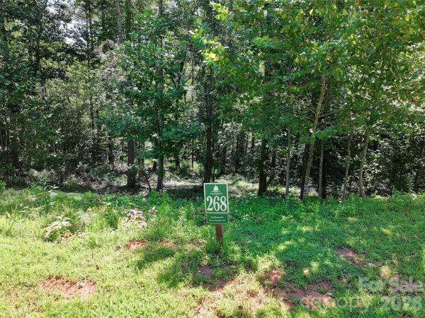 588 E Settings Boulevard NW, Valdese, NC 28690