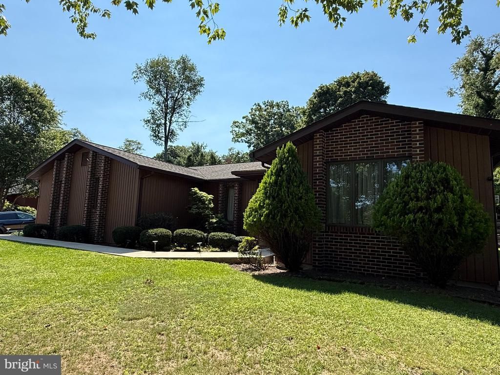 107 DEBORAH DRIVE, WYOMISSING, PA 19610