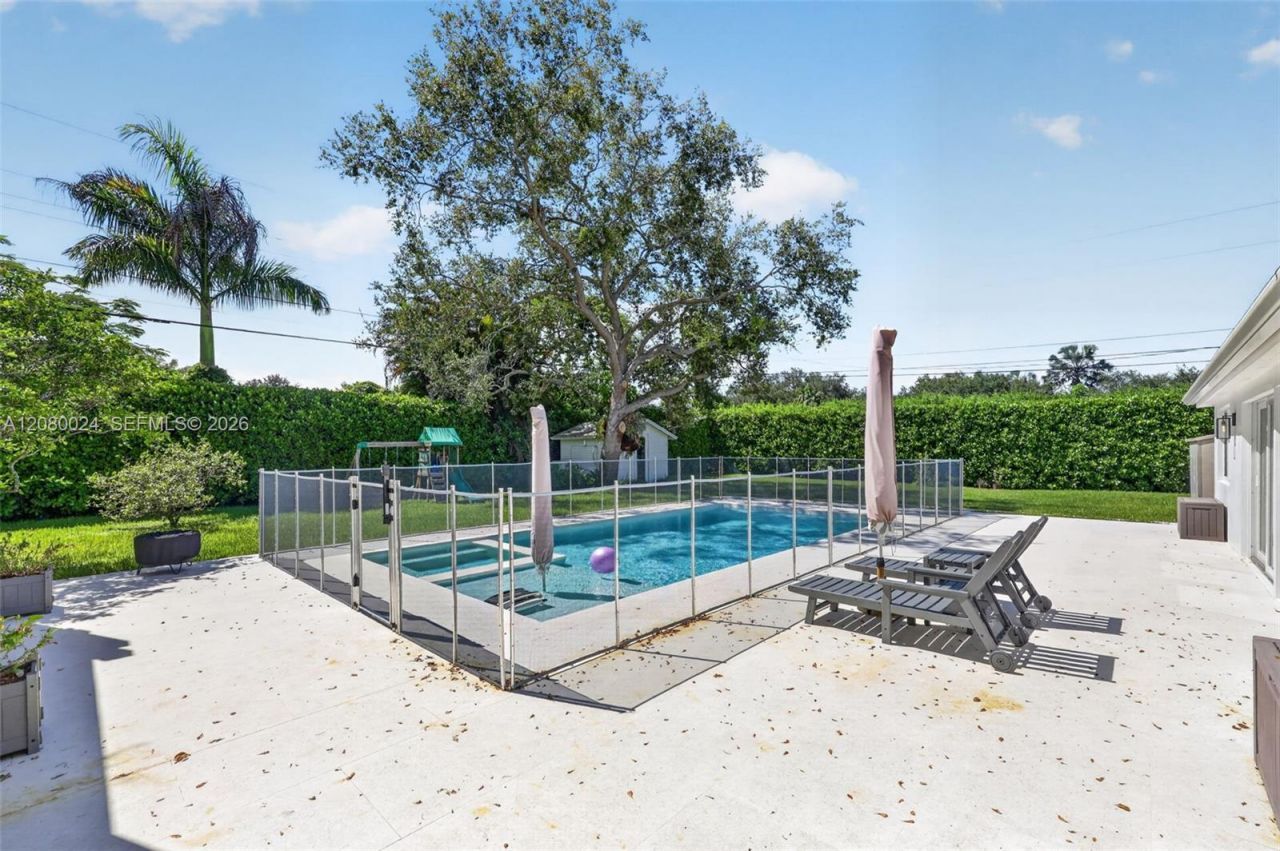 14220 SW 86th Ave, Palmetto Bay, FL 33158 Photo
