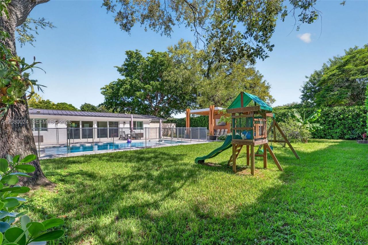 14220 SW 86th Ave, Palmetto Bay, FL 33158 Photo
