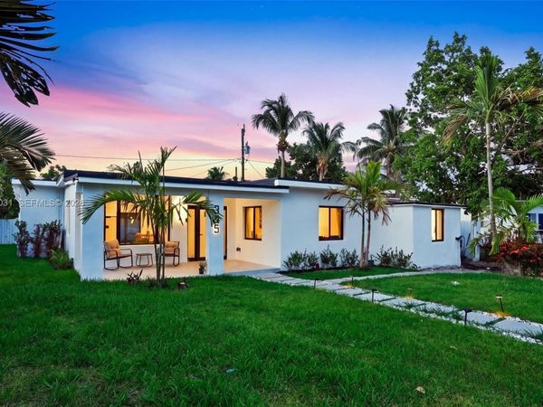335 NW 108th St , Miami, FL 33168