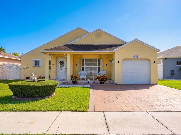 15421 SW 144th Ct , Miami, FL 33177