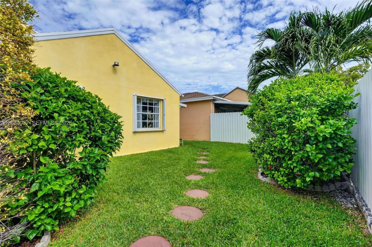 15421 SW 144th Ct , Miami, FL 33177 Photo