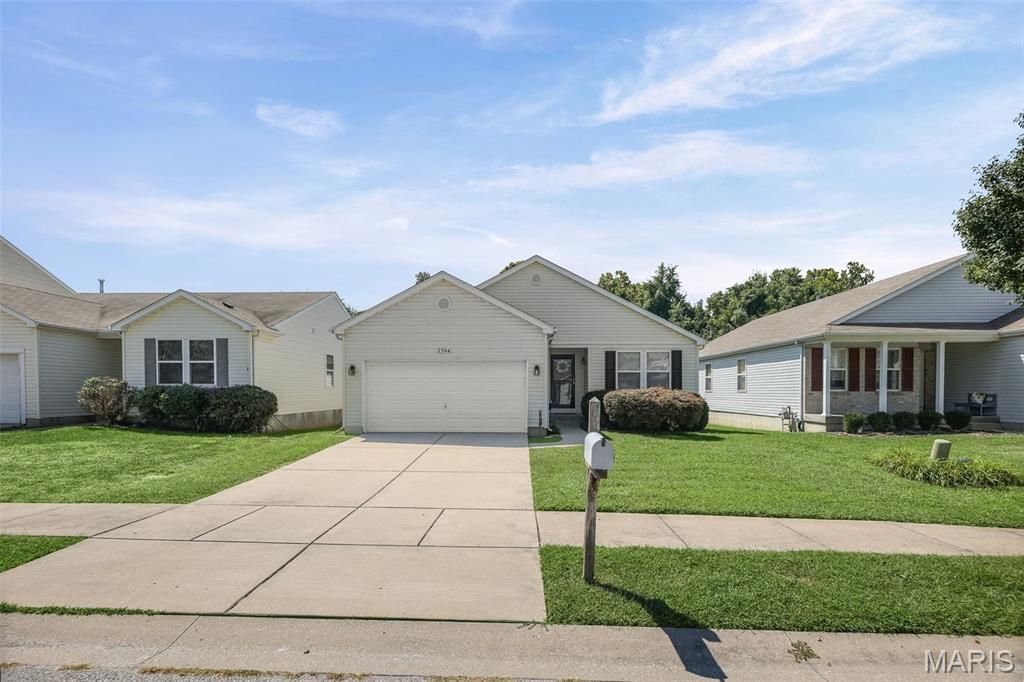 2544 Wintercreek Drive, Belleville, IL 62221 Main Photo