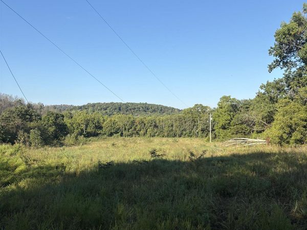 3882 Lunenburg , Melbourne, AR 72556