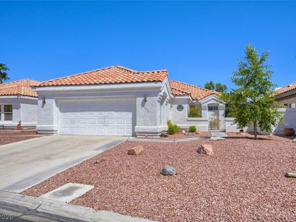 7848 Ben Hogan Drive , Las Vegas, NV 89149