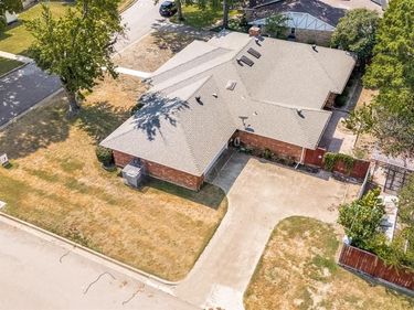 9015 Hunters Glen Trail, Fort Worth, TX 76120