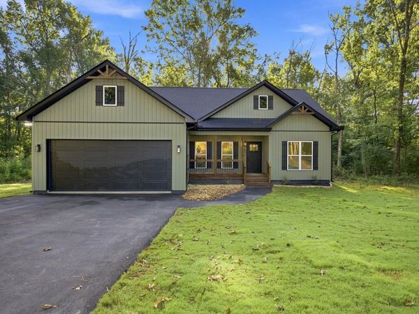 60 Tommy Lane, Rossville, GA 30741
