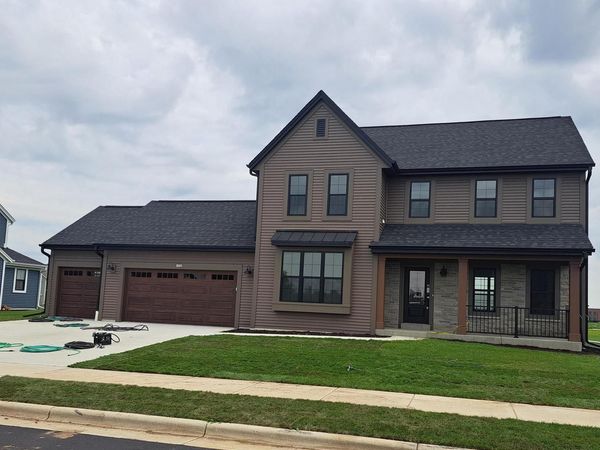 1733 Hammock LANE, Oconomowoc, WI 53066