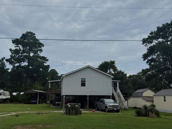131 Circle Drive, Cedar Point, NC 28584