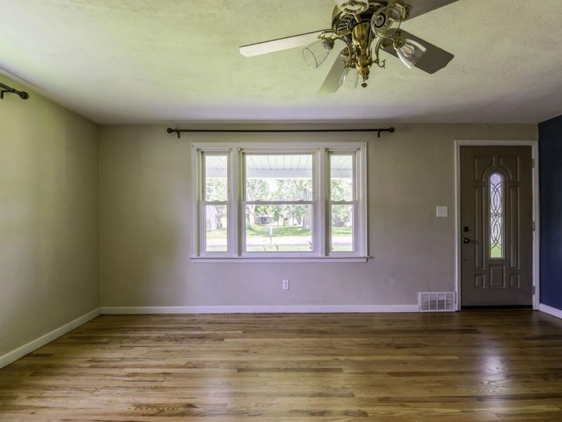 233 Leonard Street, West Liberty, OH 43357 Photo 9