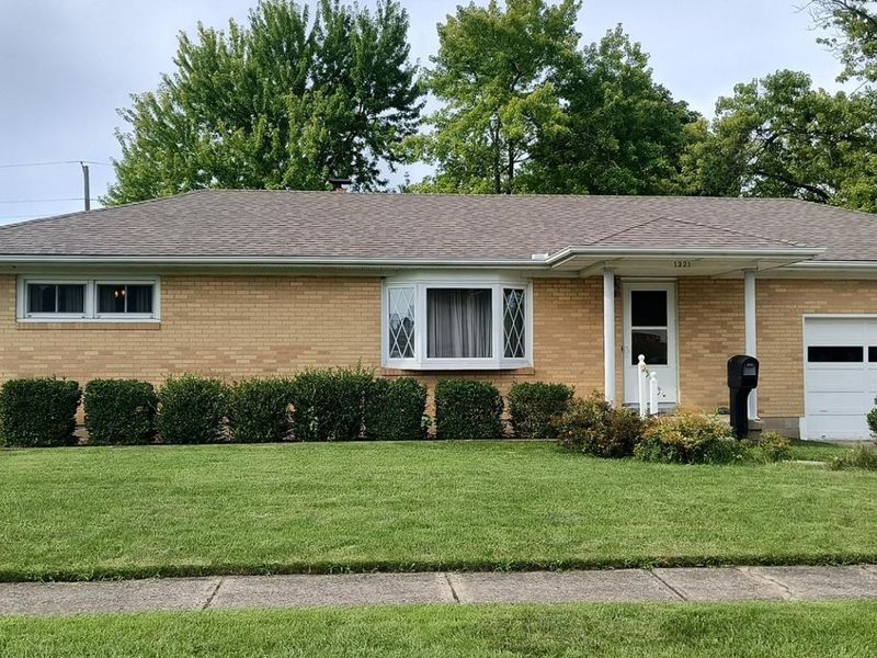 1321 Richmoor Road, Springfield, OH 45503 Photo 2