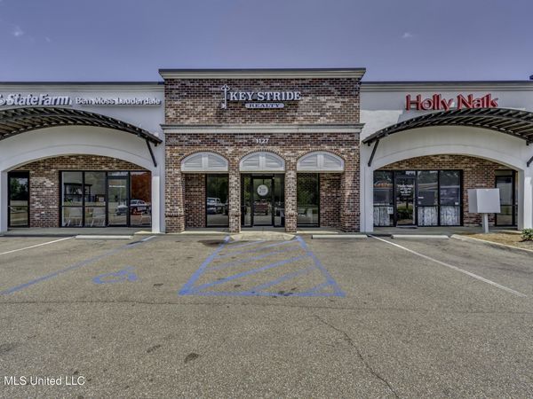 1127 Old Fannin Road, Brandon, MS 39047
