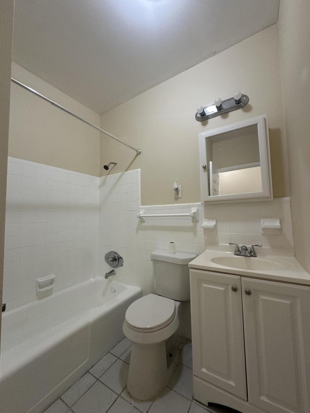 1791 Juno Road, Unit 5, North Palm Beach, FL 33408 Photo